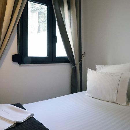 Gazi Boutique Apartment 2 Атина Екстериор снимка