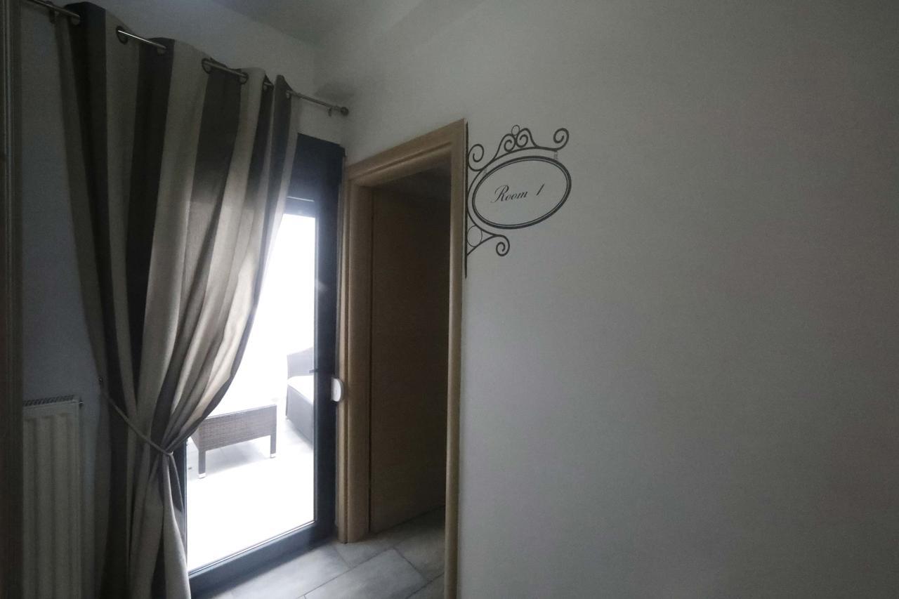 Gazi Boutique Apartment 2 Атина Екстериор снимка
