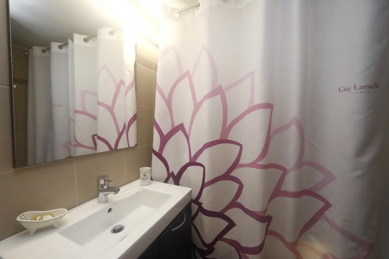 Gazi Boutique Apartment 2 Атина Екстериор снимка