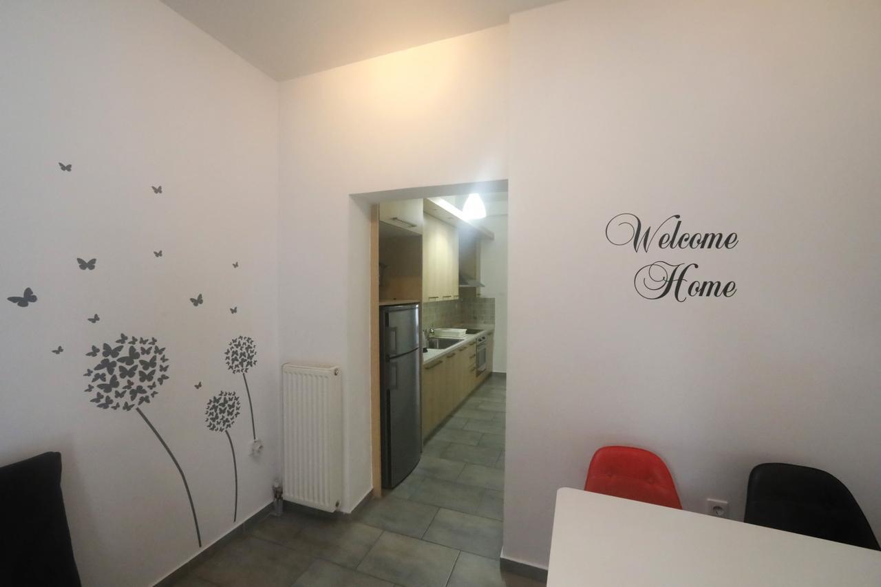 Gazi Boutique Apartment 2 Атина Екстериор снимка